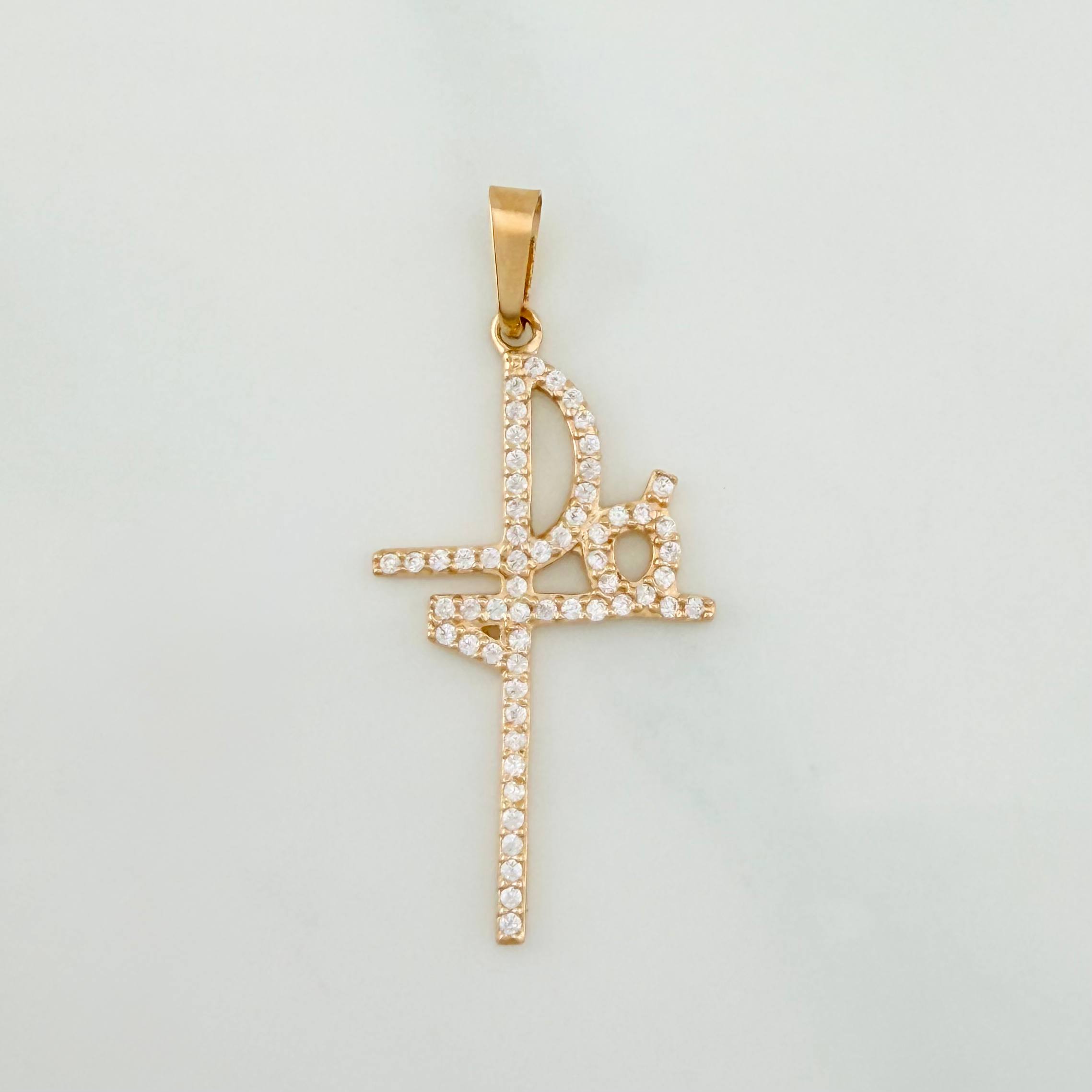 Dije Fe 1.25 g / 1 3/4 in Oro Amarillo 18K