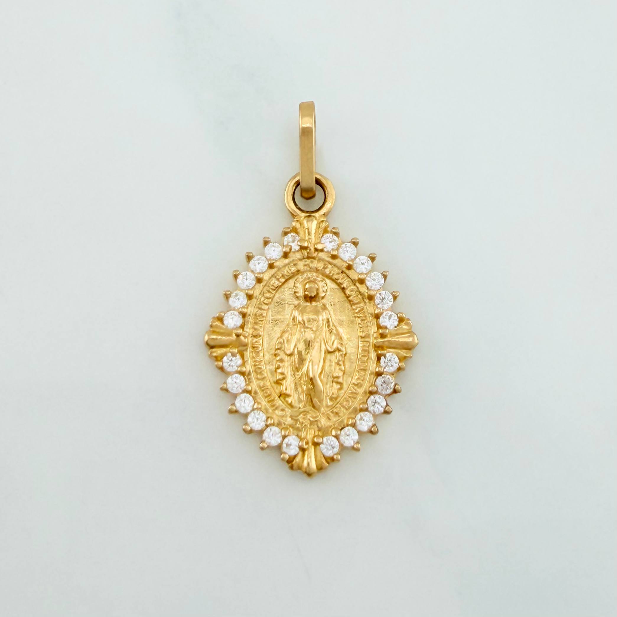Pendant Miraculous Virgin 2.15 g / 1 in Yellow Gold 18K