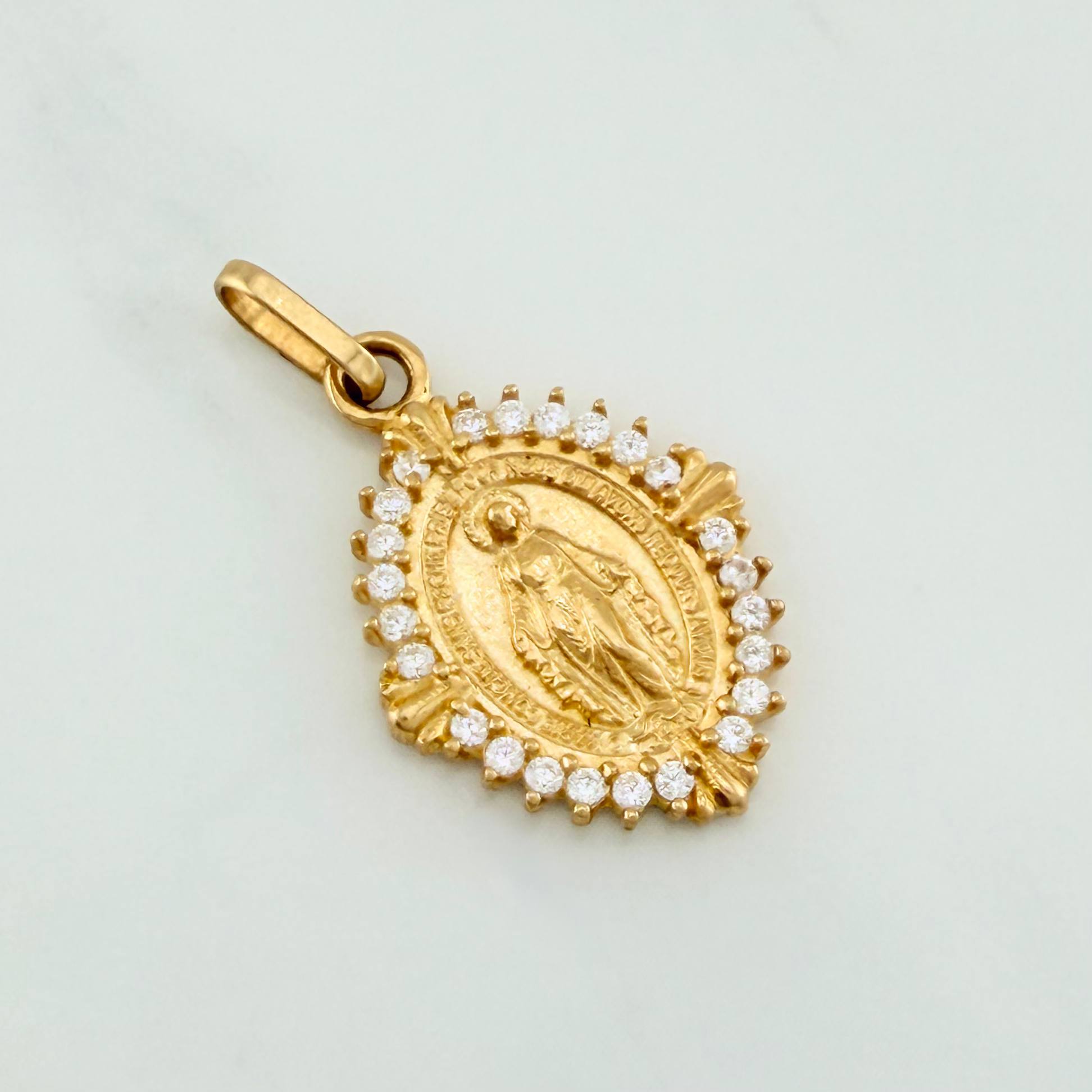 Pendant Miraculous Virgin 2.15 g / 1 in Yellow Gold 18K