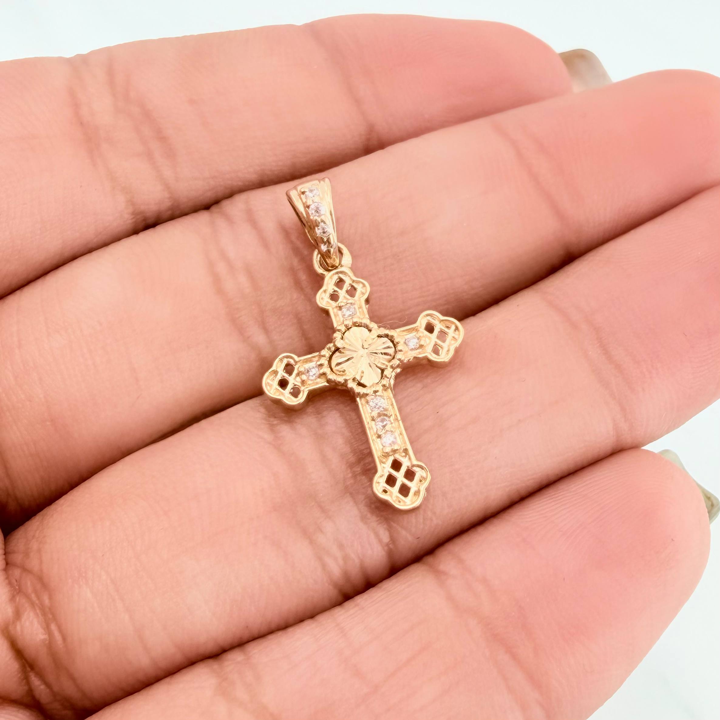Clover Cross Pendant 1.2 g / 1 in Yellow Gold 18K