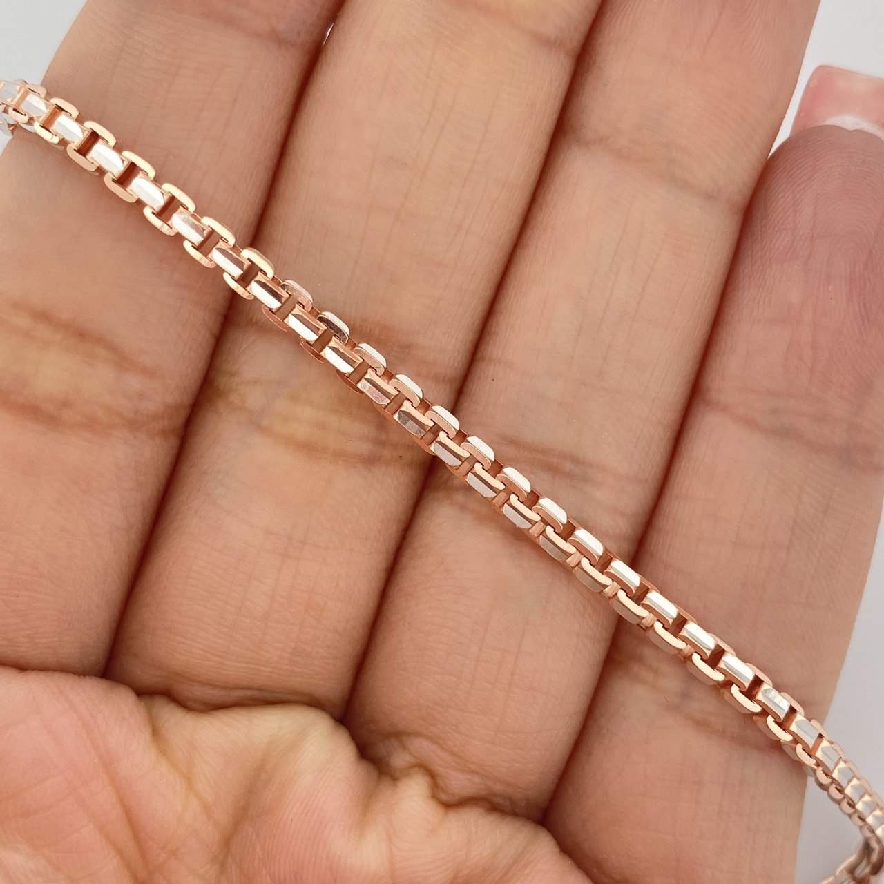 Cadena Veneciana 28.7gr / 23 3/4 in / 2.7mm Dos Oros Blanco Rosa +3 18K $