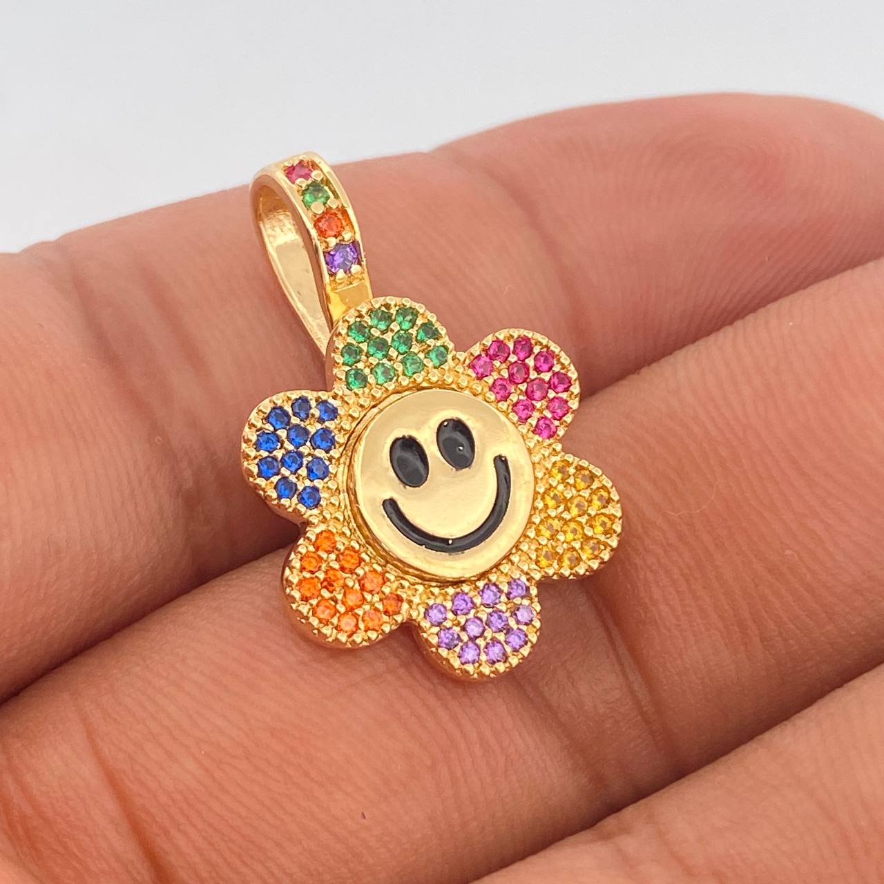 Dije Flor Cara Feliz 4.4gr / 1 in / Oro Amarillo 18K %