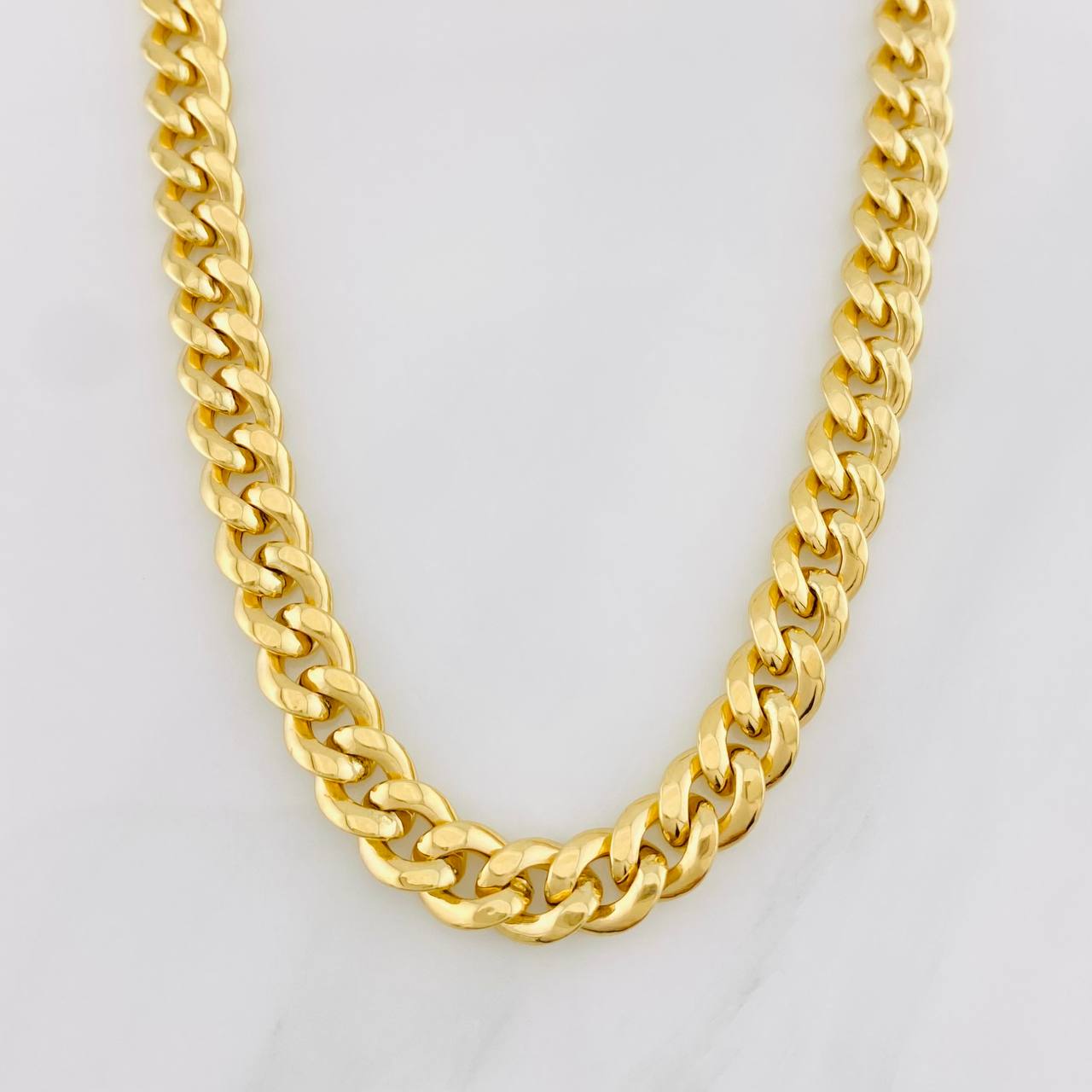 Cadena Cubana 13.5g / 24 in / 6.65mm Oro Amarillo 18K