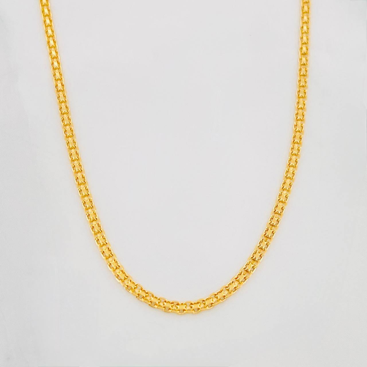 Cadena China 3.3g / 24 in / 1.5mm Oro Amarillo 18K
