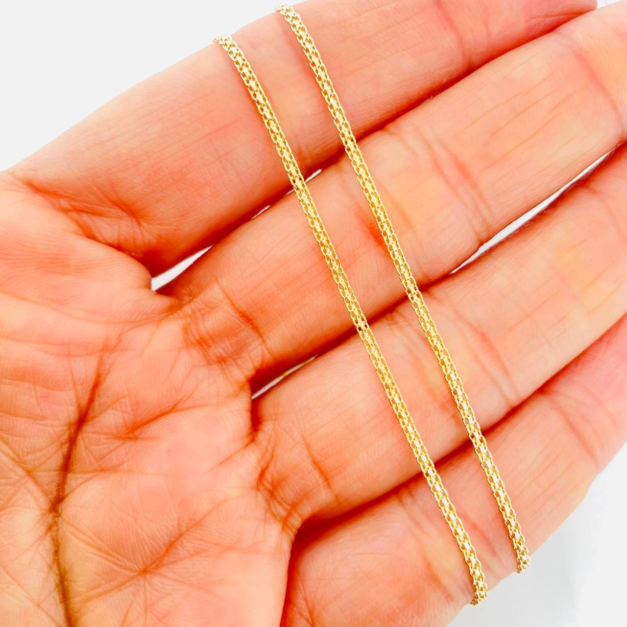Cadena China 3.2g / 24 in / 1.5mm Oro Amarillo 18K