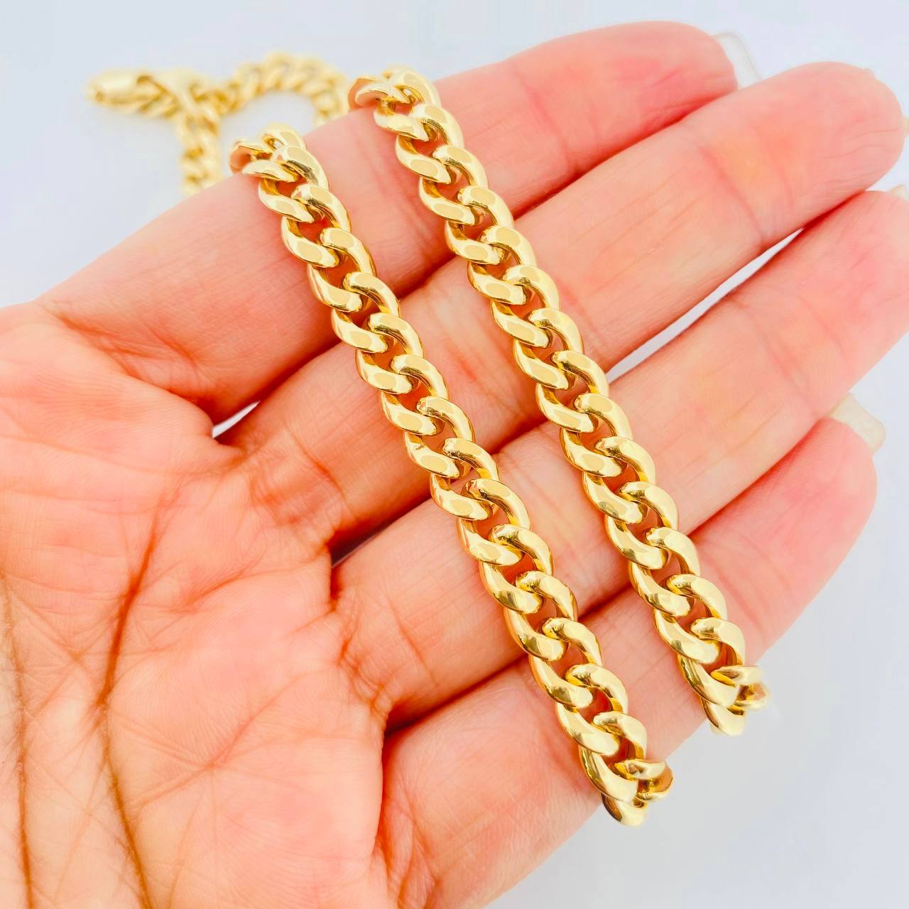 Cadena Cubana 13.5g / 24 in / 6.65mm Oro Amarillo 18K
