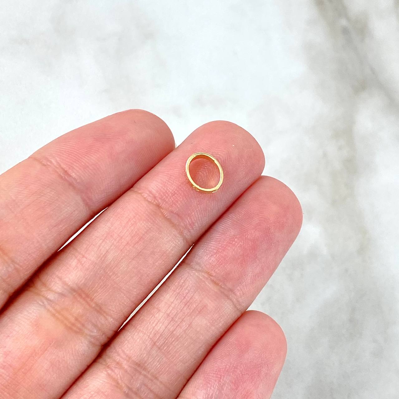 Charm Tribal 0.35gr / 0.8cm / Oval Yellow Gold *