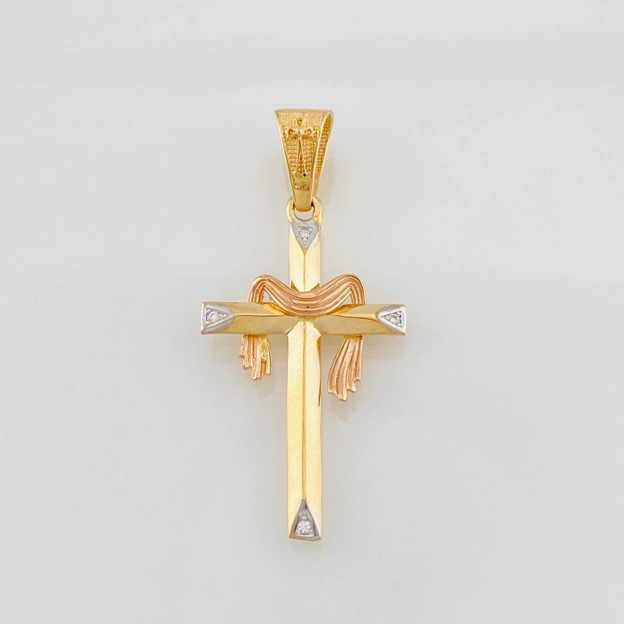 Pendant Cross 2.1g / 1 1/2 in Three Golds 18K