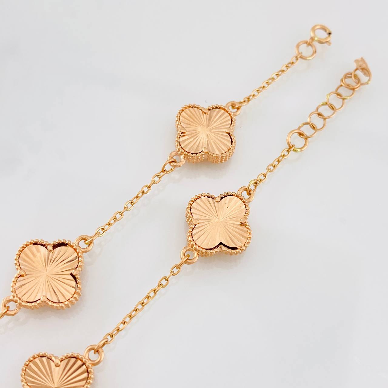 Pulso Modulable Aro Seguido Trebol 6.9g / 8 1/4 in - in / 1mm Oro Rosa 18K