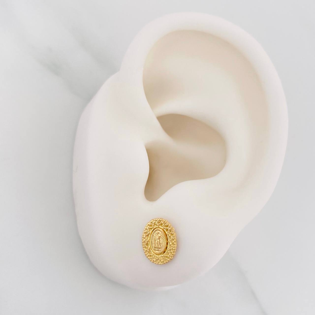 Stud Earrings Virgen de Guadalupe 1.2g / in / 5.74mm Yellow Gold 18K