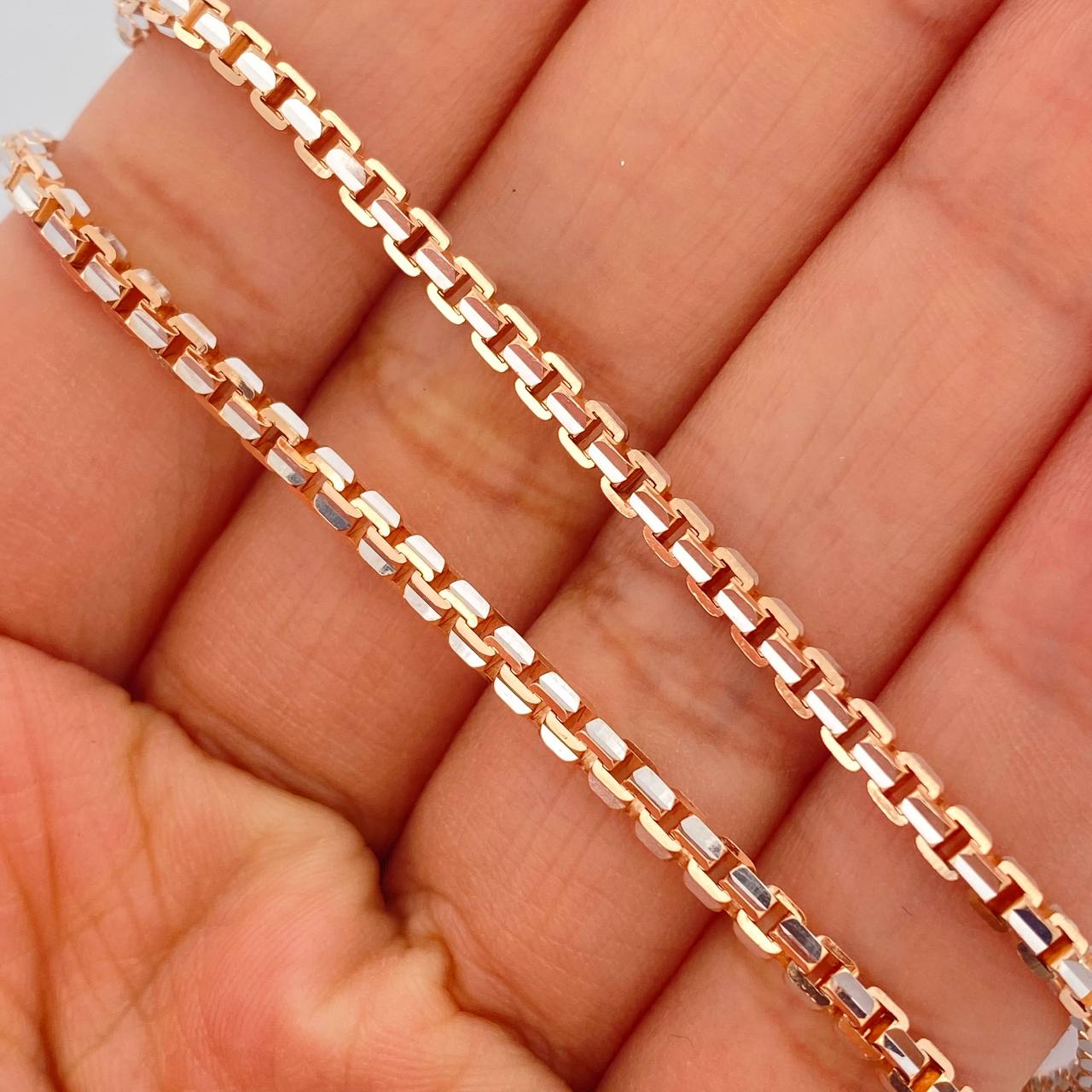 Cadena Veneciana 32gr / 27 3/4 in / 2.6mm Dos Oros Blanco Rosa +3 18K $
