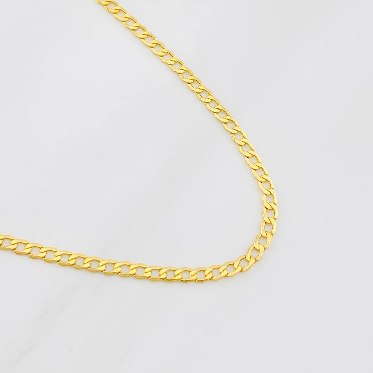 Cuban Links 2.2g / 24 in / 2.1mm Yellow Gold 18K
