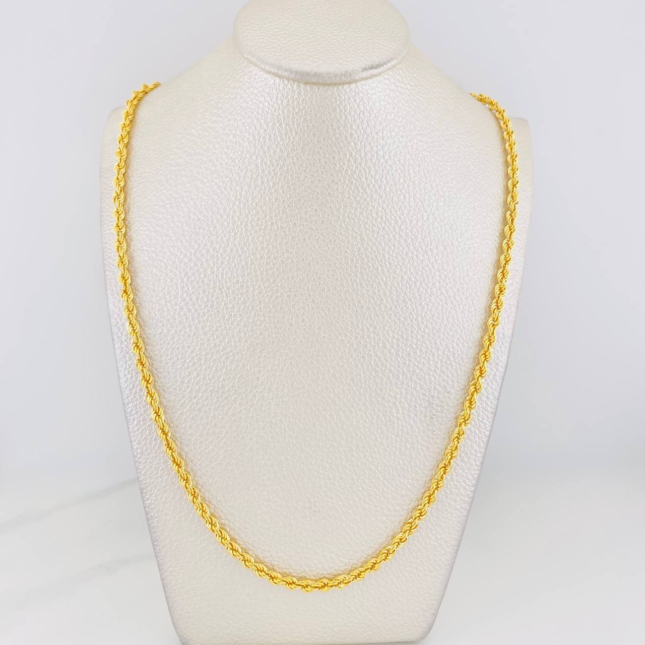 Rope Chain 8.4g / 26 in / 3.7mm 18K Yellow Gold