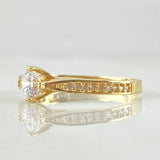 Solitaire Ring Dense Bridge 1.95gr / Size 5 3/4 / 18K Gold ©