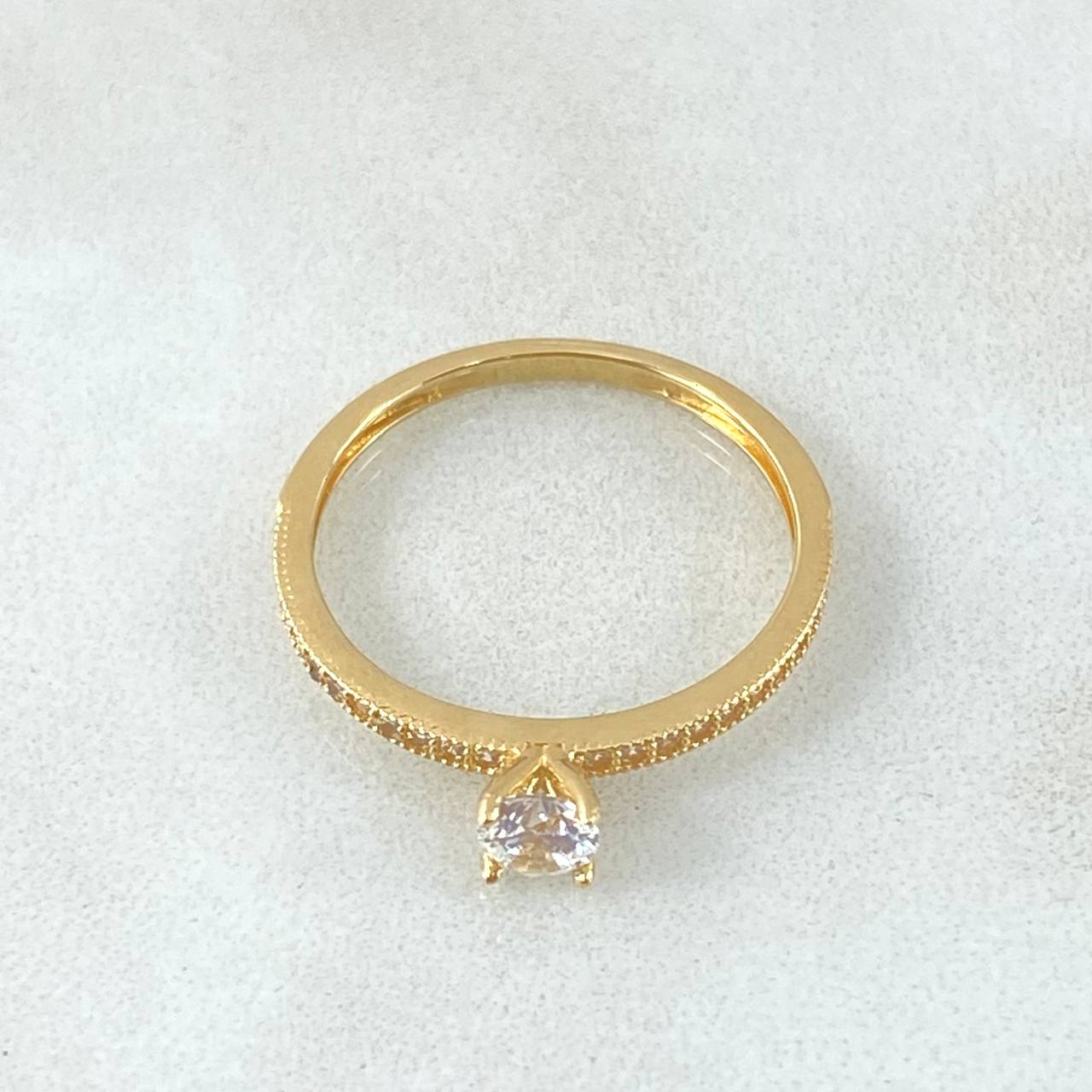 Dense Solitaire Ring 1.5gr / Size 6 3/4 / 18K Gold ©