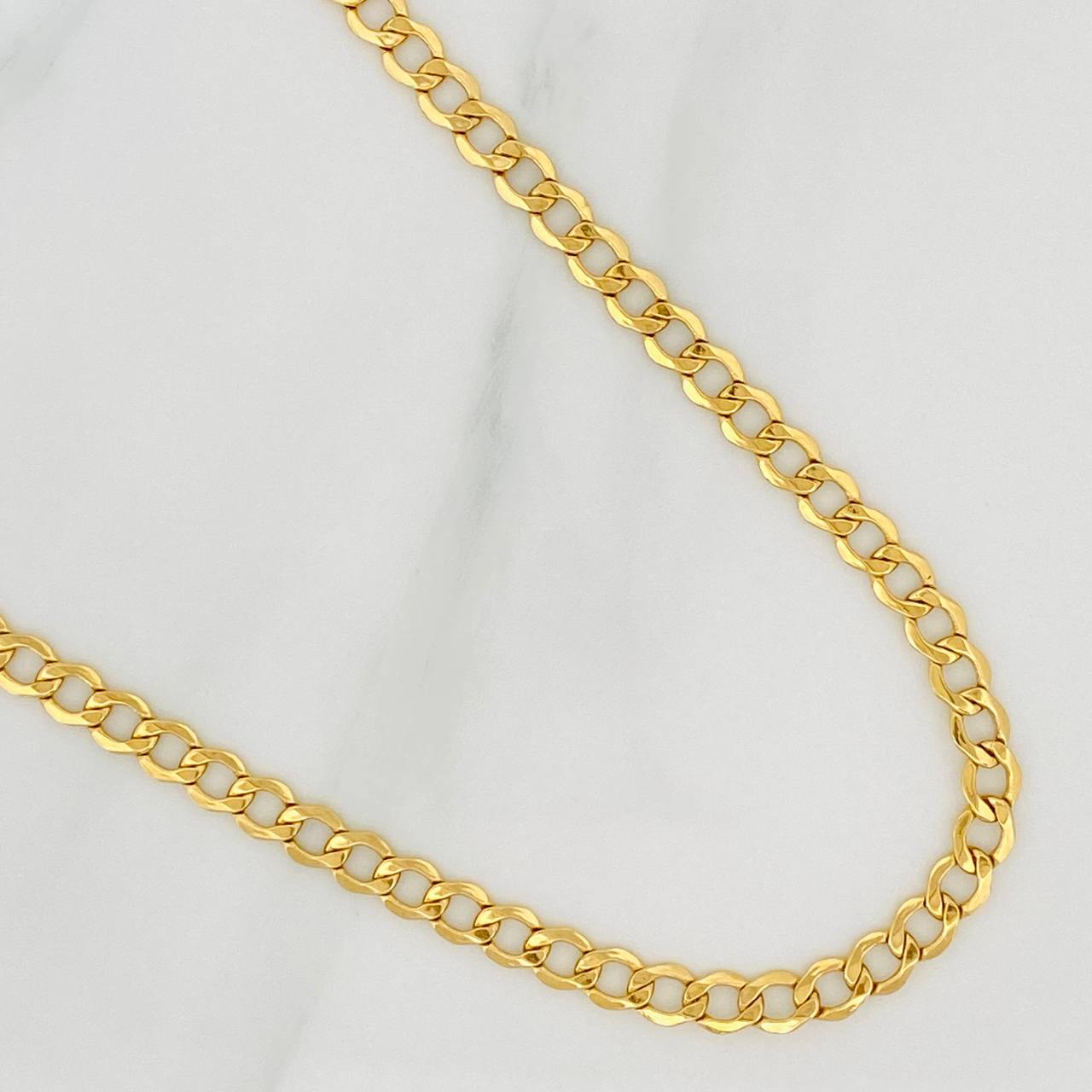 Cadena Cubana 9.35gr / 25 1/2 in / 4.33mm Oro Amarillo +1 18K $
