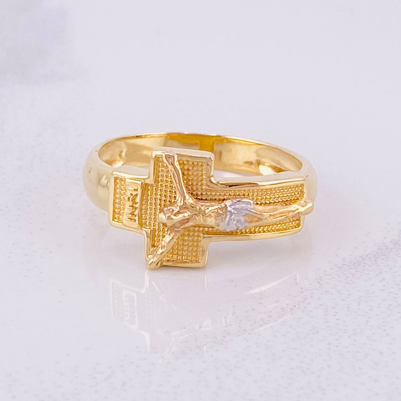 Anillo Cruz Cristo 5.55g / T10 Dos Oros Amarillo Blanco 18K