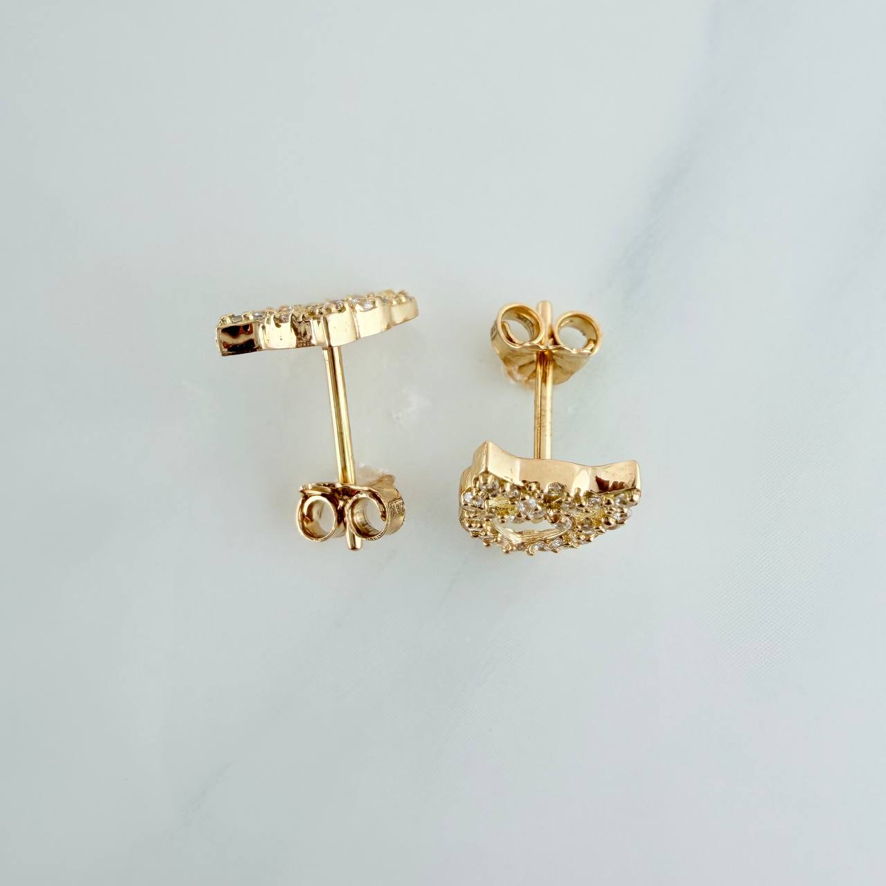 Topos Silueta Buho 1.8gr / 9.95mm Oro Amarillo 18K %
