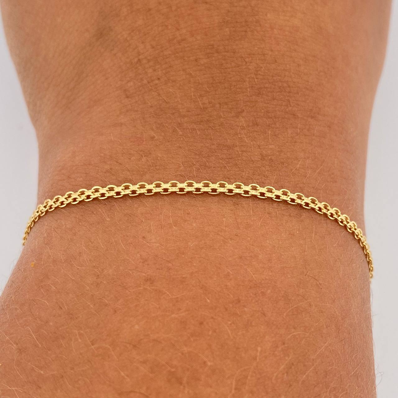 Pulso China 1.5gr / 7 1/2 in / 1.6mm Oro Amarillo +1 18K &