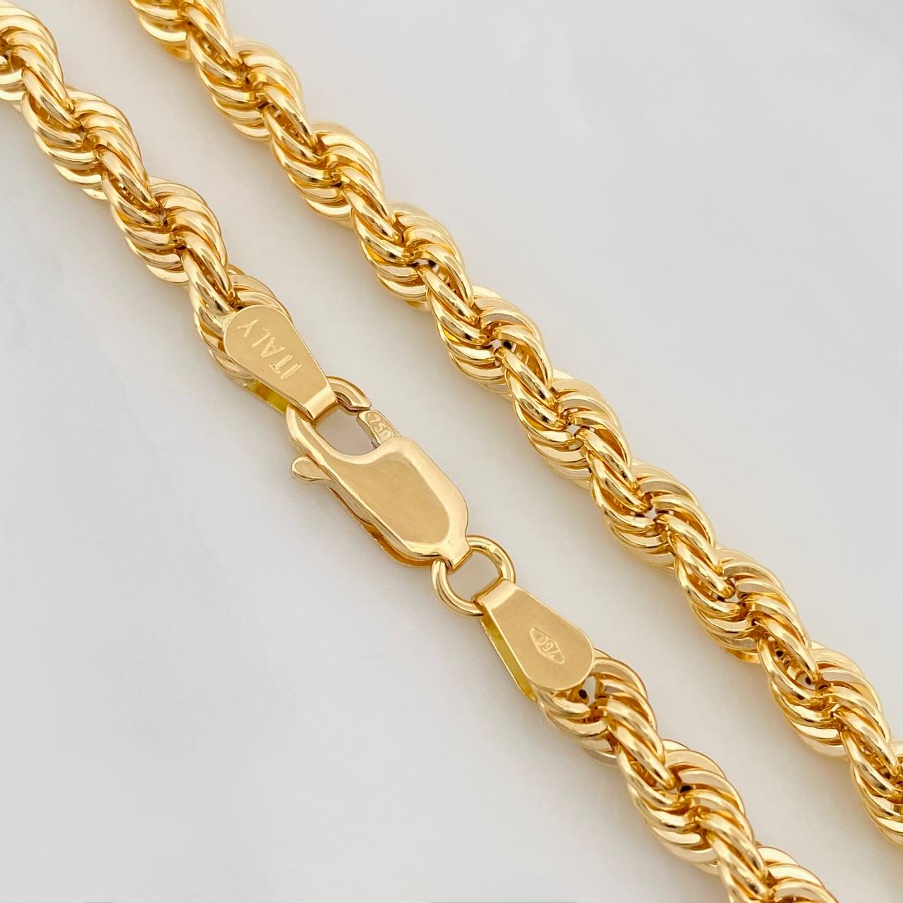 Cadena Lazo 14.7g / 24 in / 4.2mm Oro Amarillo 18K