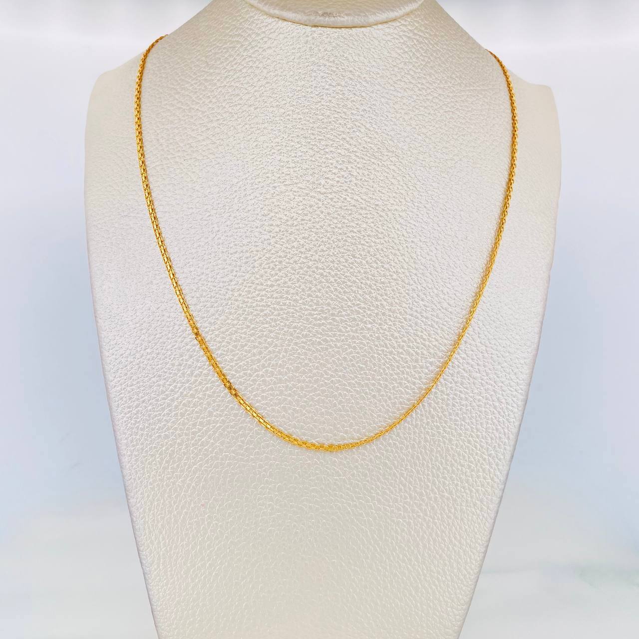 Cadena China 4.05g / 24 in / 1.8mm Oro Amarillo 18K
