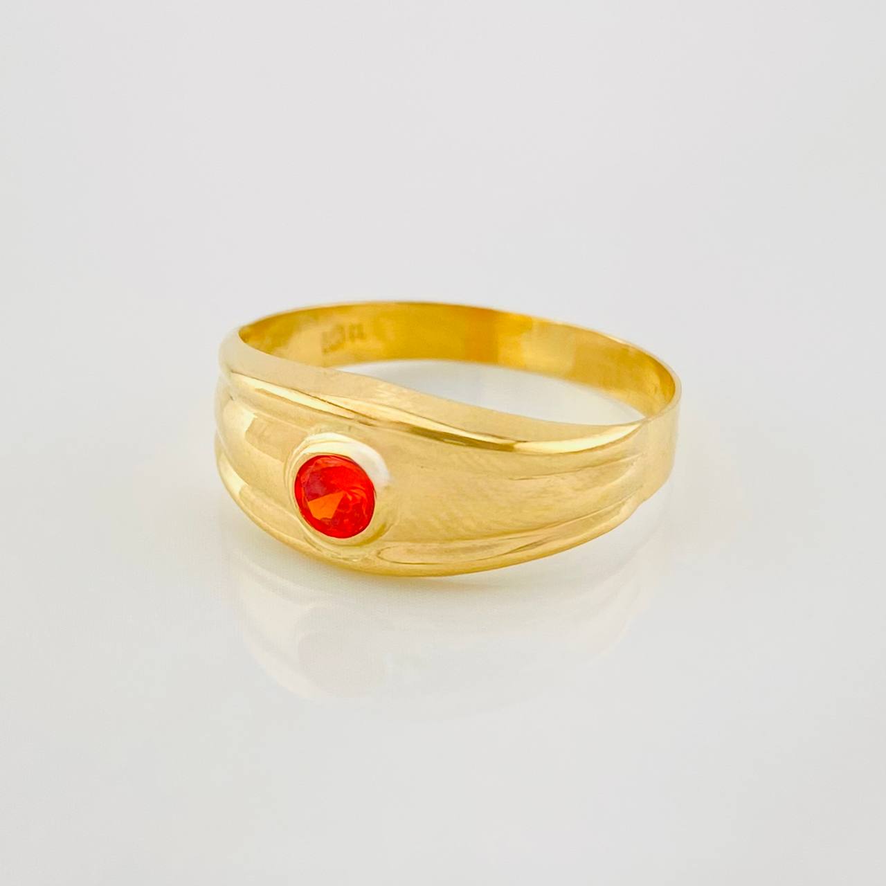 Circle Ring 1.55g / T7 1/2 Yellow Gold 18K