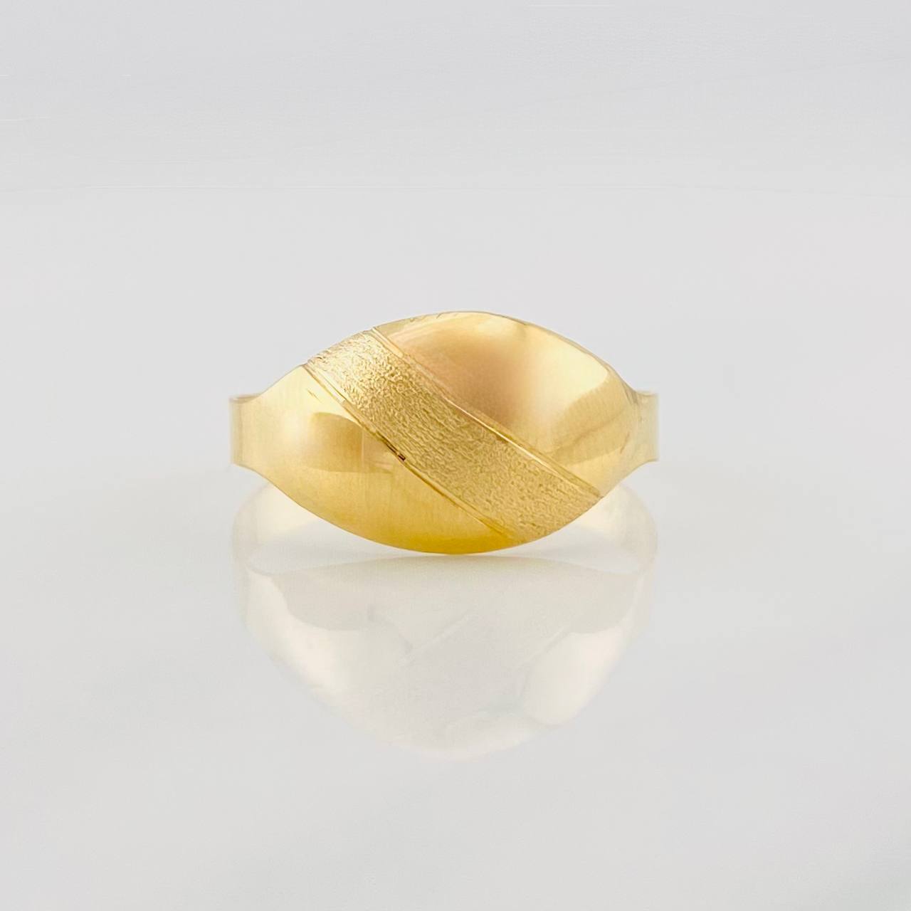 Orbit Ring 1.2g / T6 3/4 Yellow Gold 18K