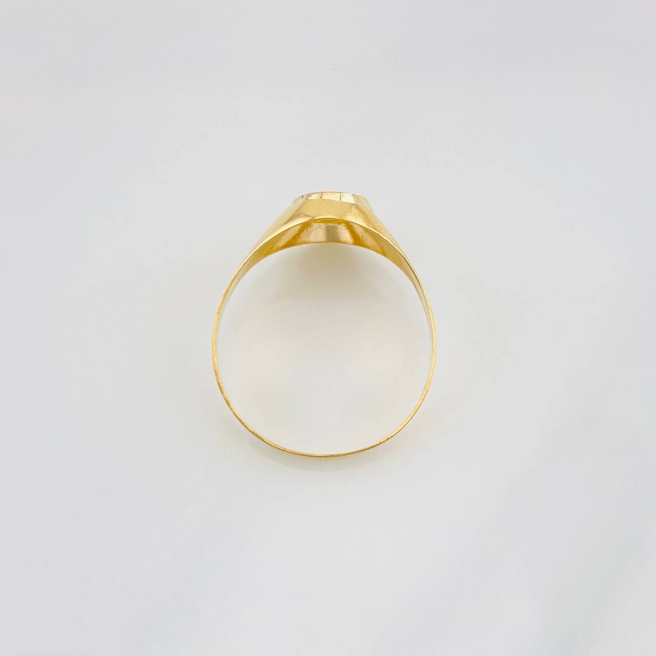 Anillo Sello Ovalado 1.65g / T7 1/4 Tres Oros 18K