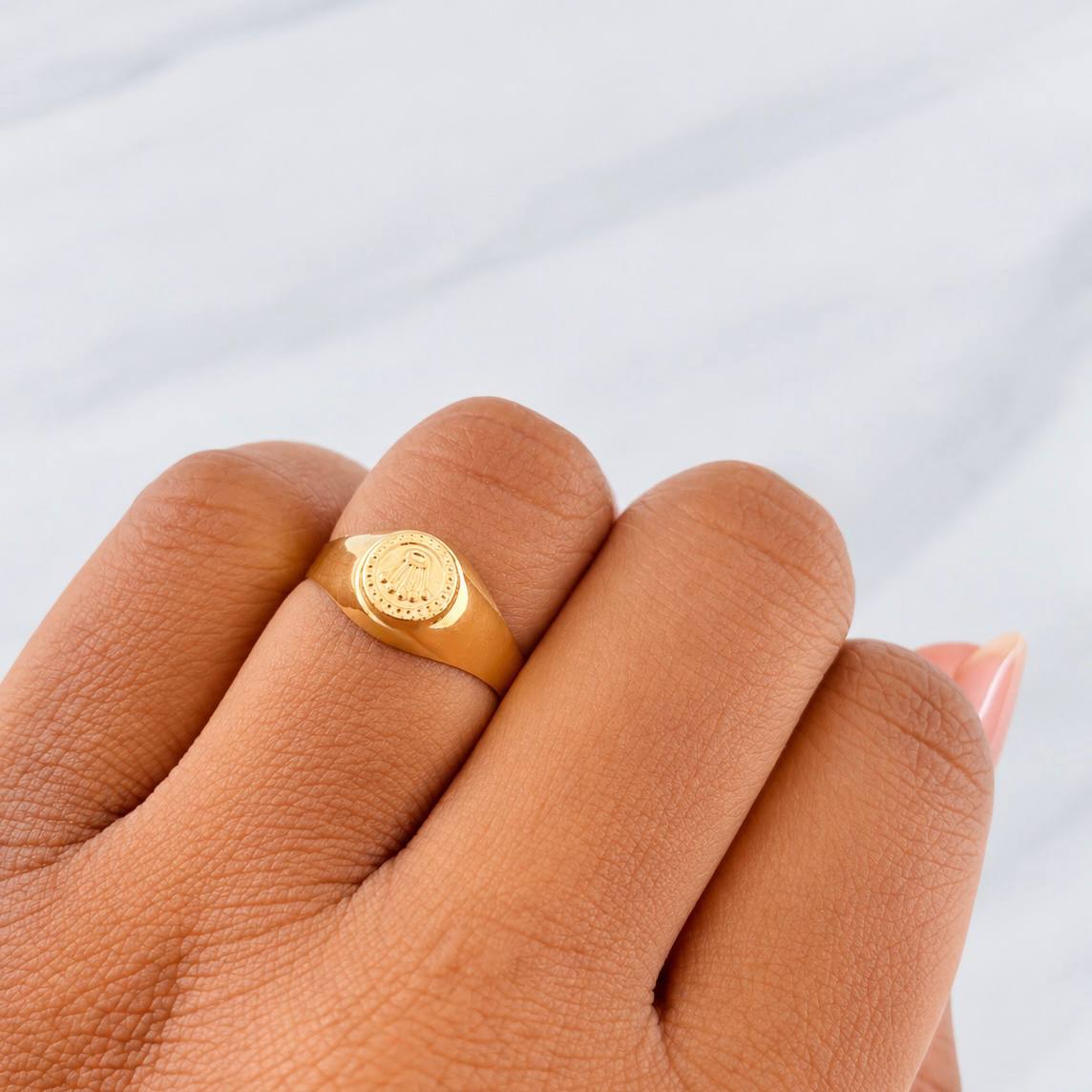 Signet Ring Crown 1.6g / T6 Yellow Gold 18K