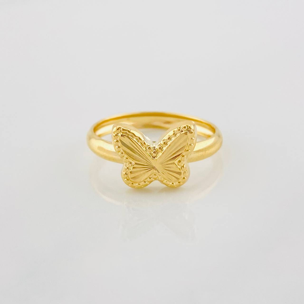 Anillo Mariposa Diamantada 0.95g / T5 Oro Amarillo 18K