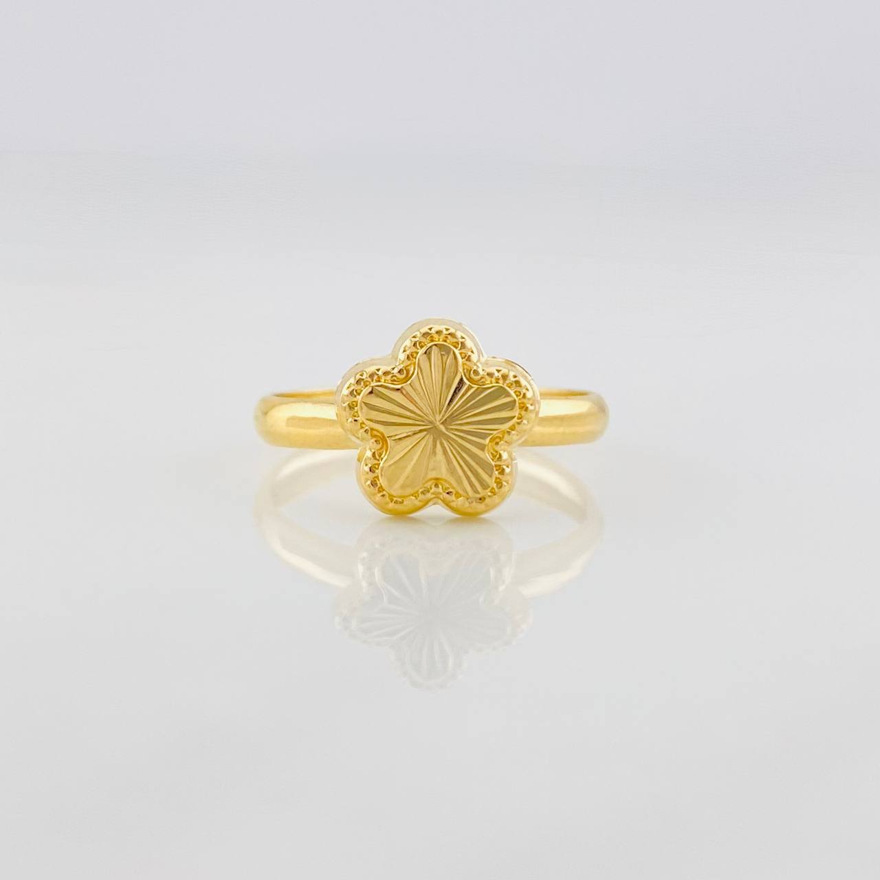 Diamond Cut Flower Ring 0.95g / T5 1/4 Yellow Gold 18K
