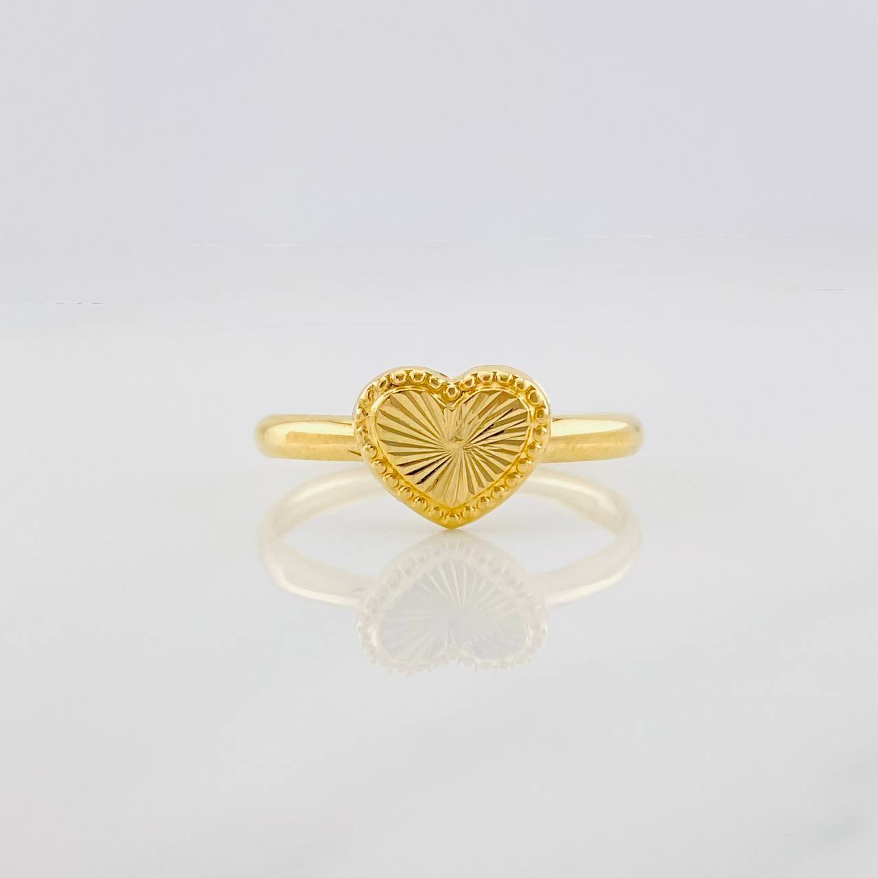 Heart Diamond Cut Ring 1g / T9 Yellow Gold 18K