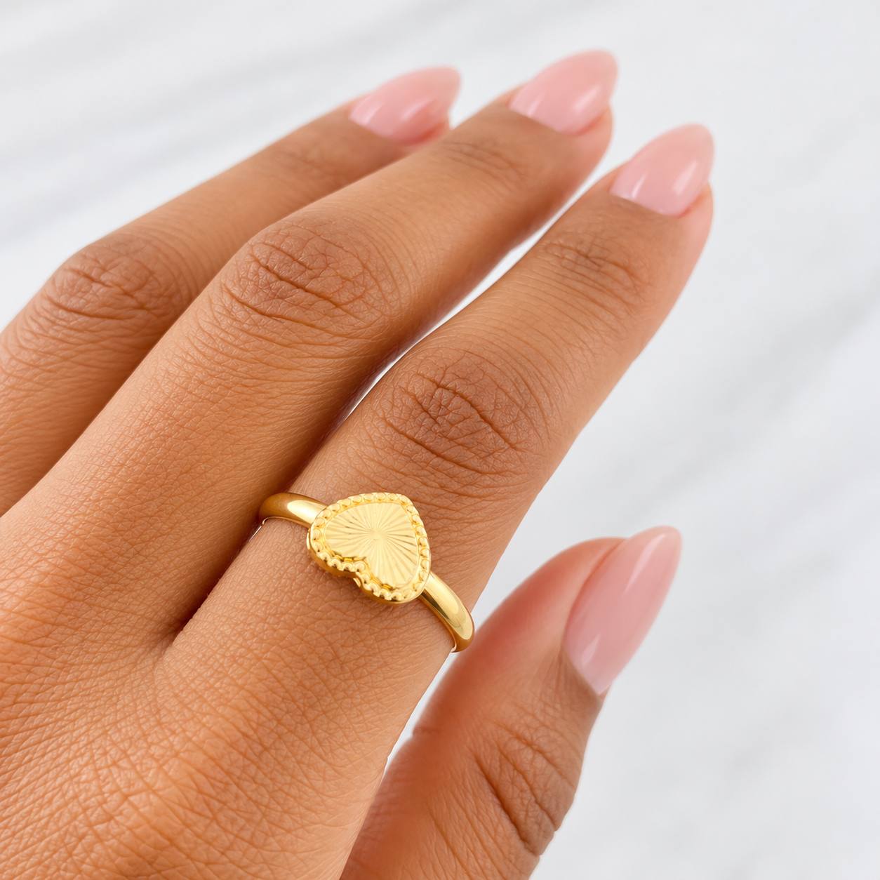 Heart Diamond Cut Ring 1g / T9 Yellow Gold 18K