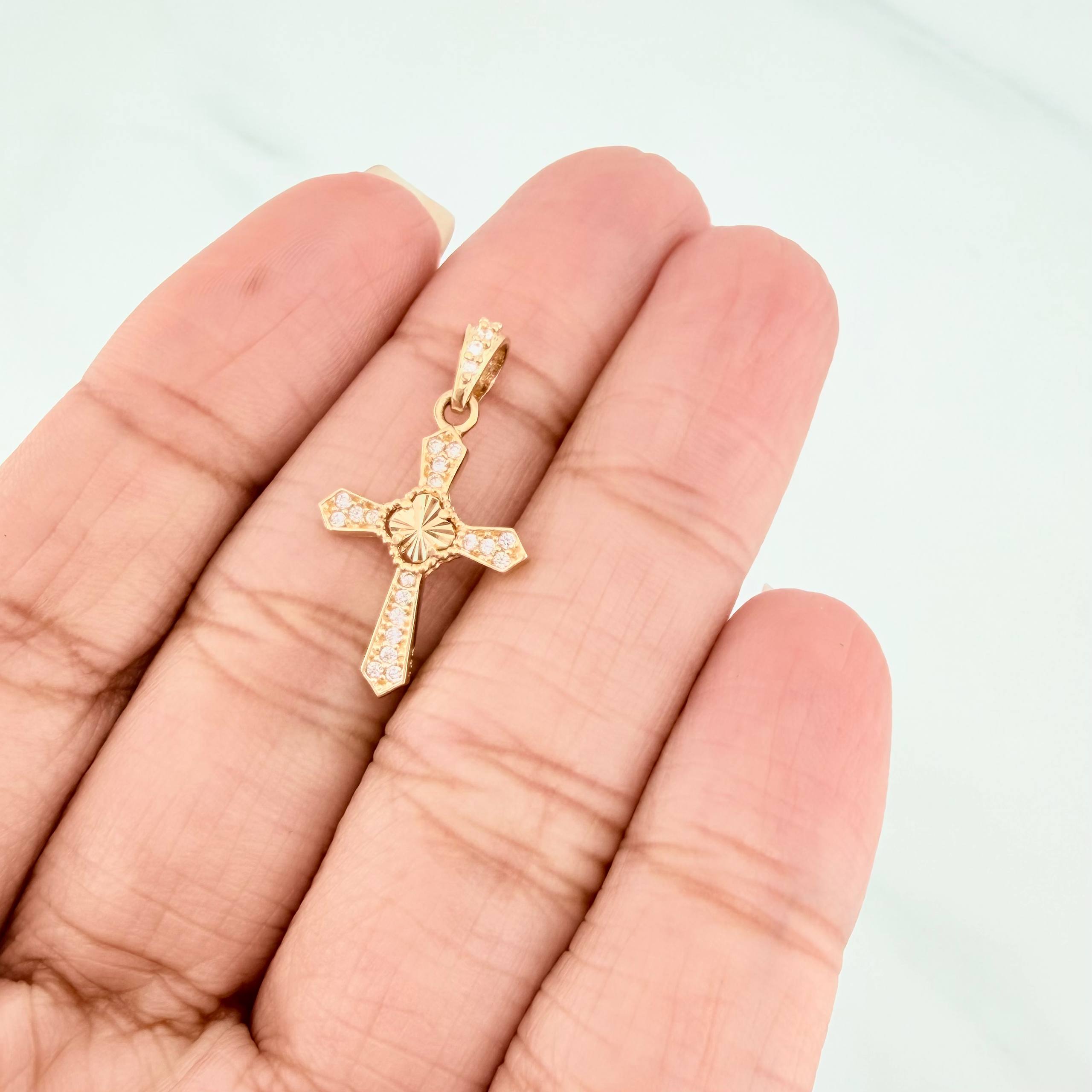 Dije Cruz Trebol 1.2 g / 1 in Oro Amarillo 18K