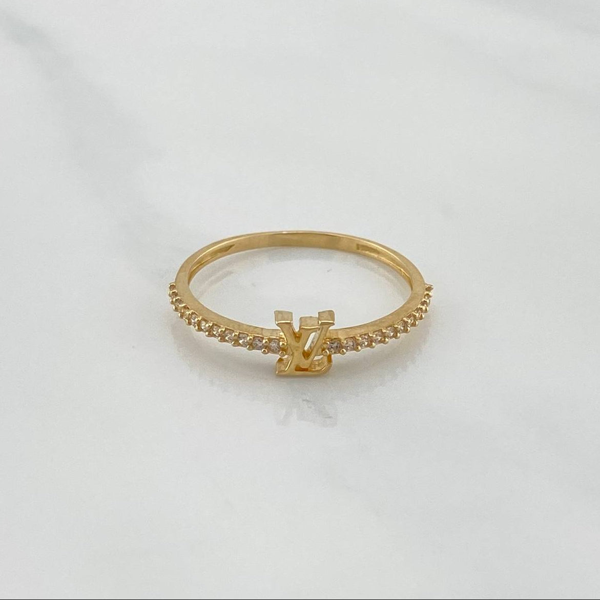 Anillo Lv 1.2 g / T7 1/2 Oro Amarillo 18K