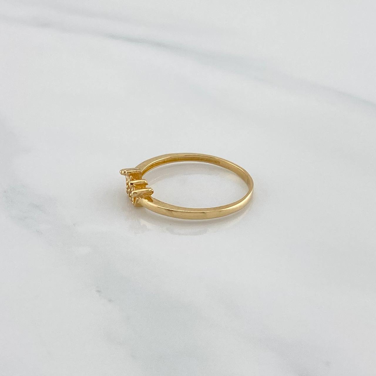 Anillo Corona 1.3 g / T6 1/2 Oro Amarillo 18K