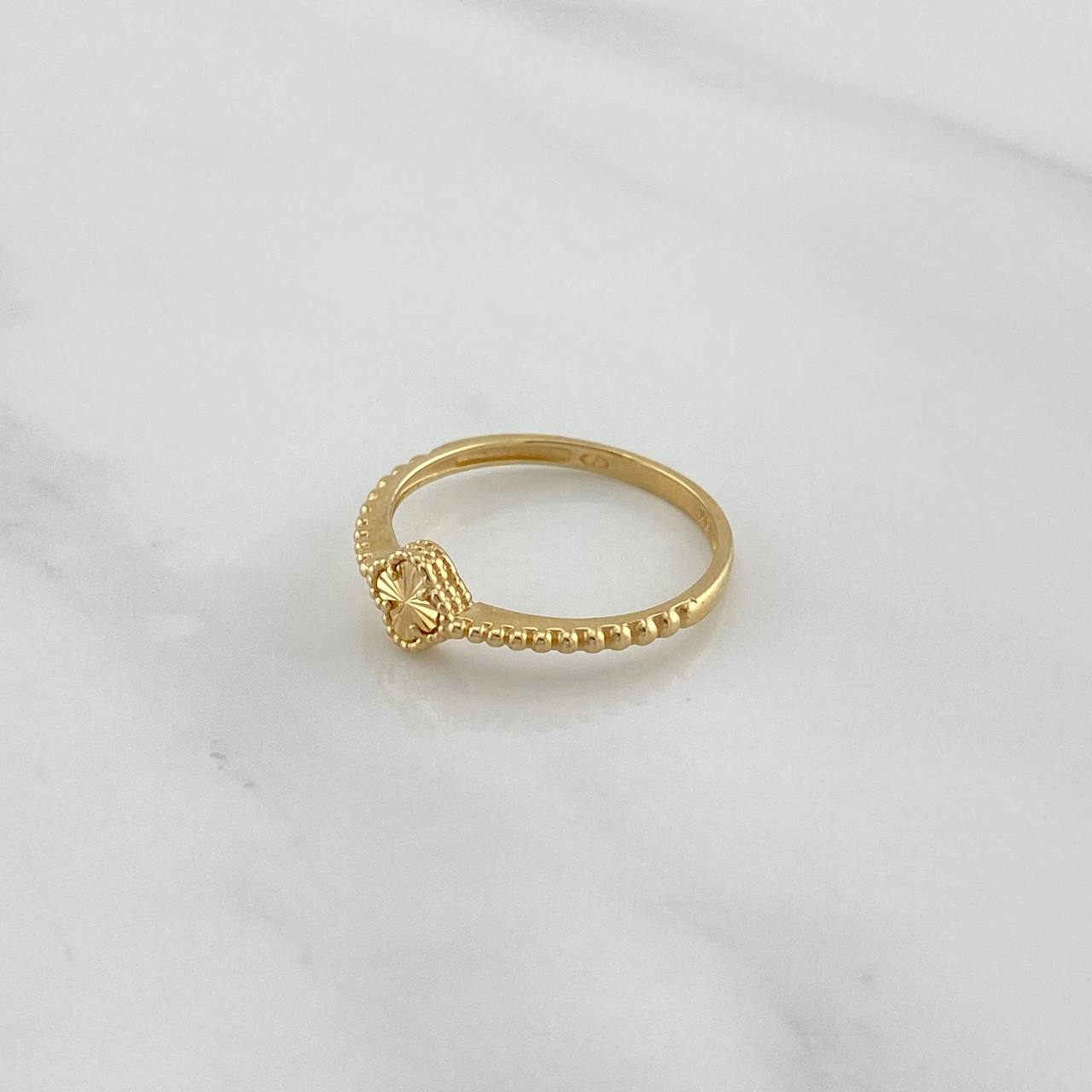 Anillo Trebol Diamantado 1.5 g / T5 1/4 Oro Amarillo 18K