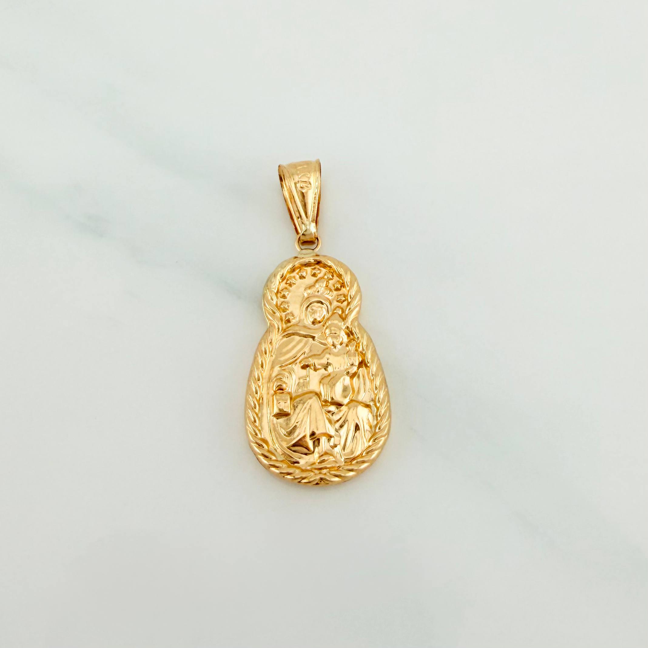 Dije Virgen Del Carmen 1.95 g / 1 1/2 in Oro Amarillo 18K