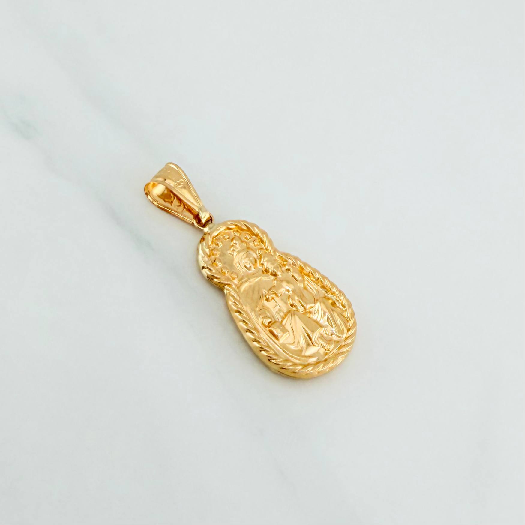 Dije Virgen Del Carmen 1.95 g / 1 1/2 in Oro Amarillo 18K