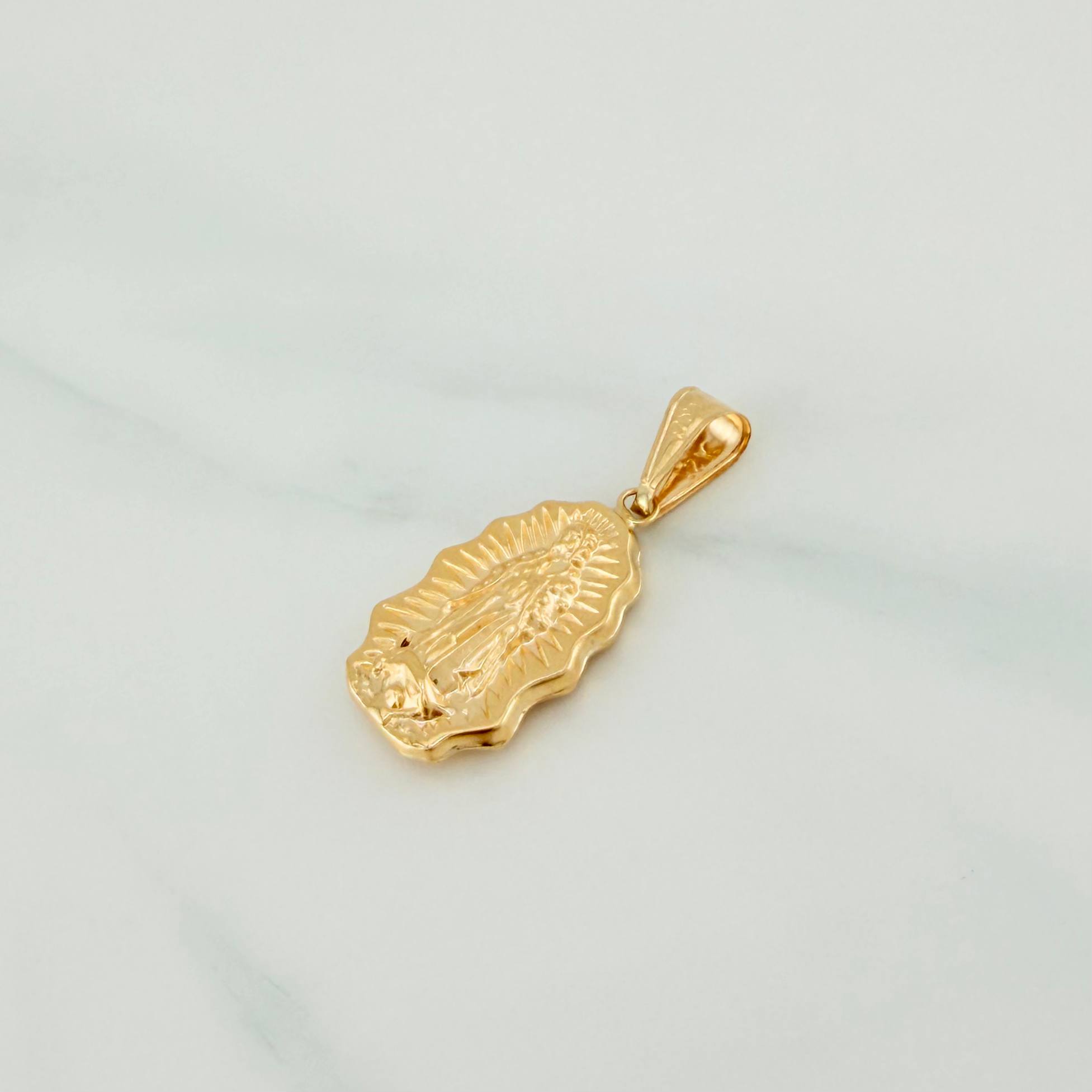 Dije Virgen Guadalupe 1.7 g / 1 1/4 in Oro Amarillo 18K