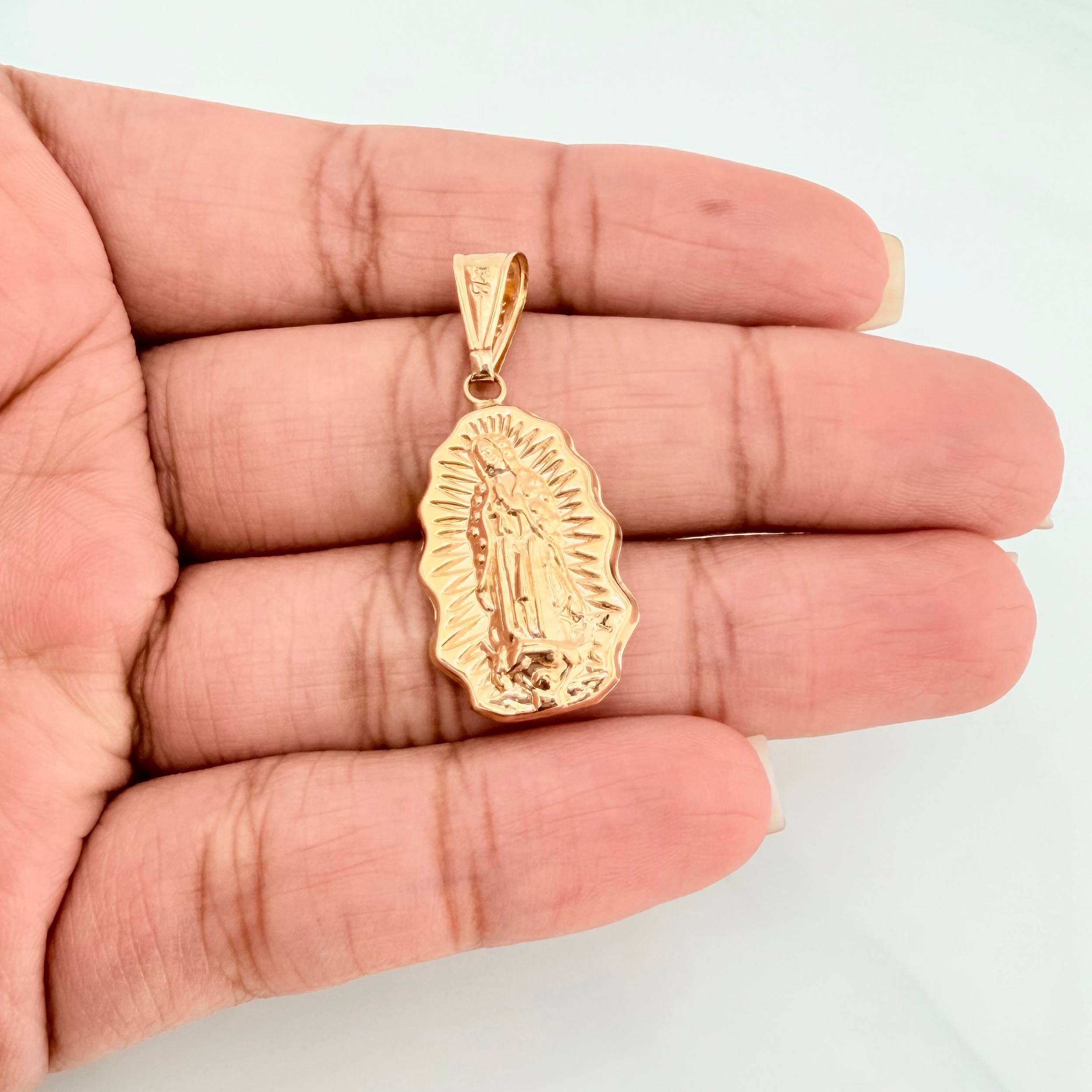 Dije Virgen Guadalupe 1.7 g / 1 1/4 in Oro Amarillo 18K