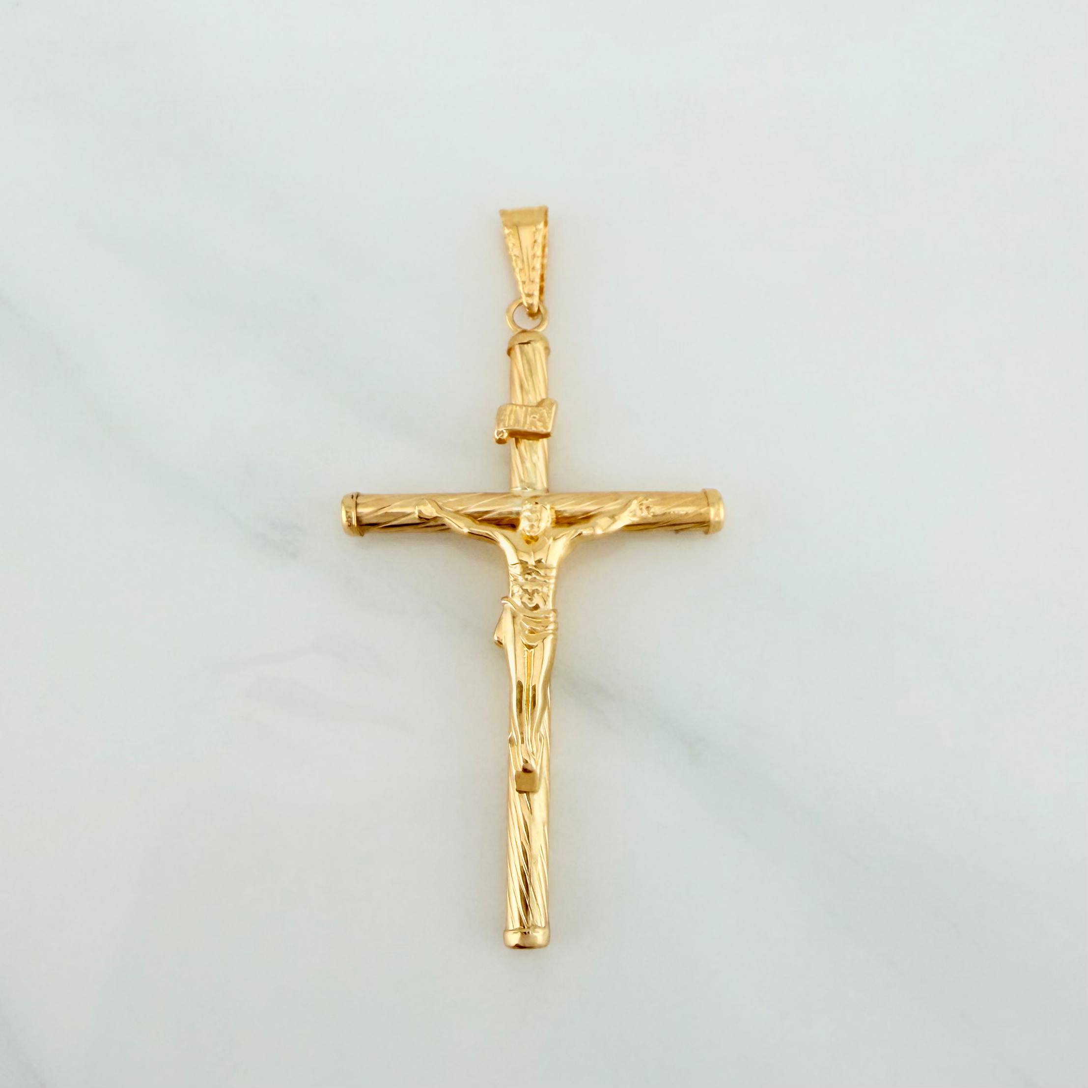 Dije Cruz Cristo 1.75 g / 2 in Oro Amarillo 18K