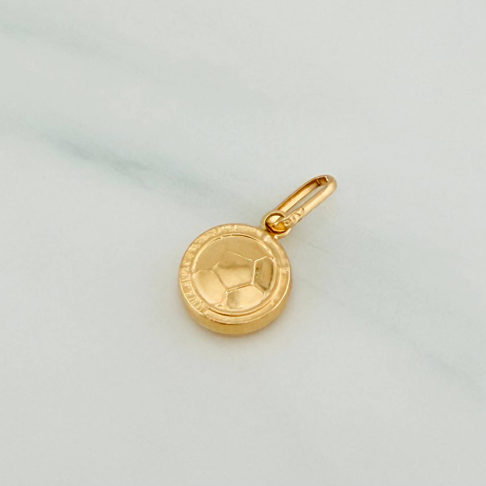 Pendant Soccer Ball 0.65 g / 3/4 in Yellow Gold 18K