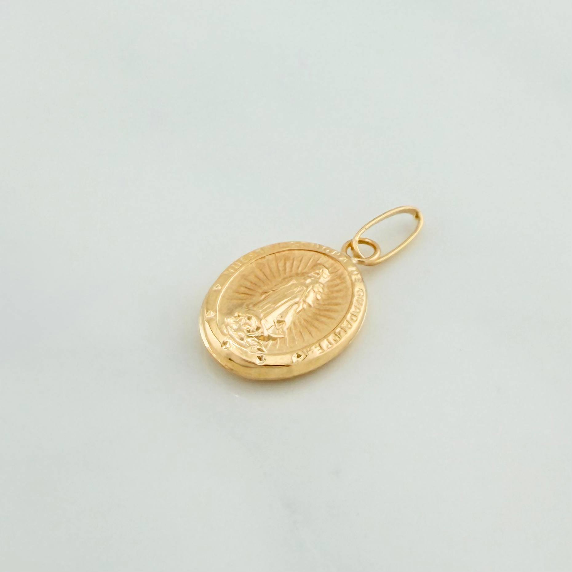 Dije Virgen Guadalupe 0.75 g / 3/4 in Oro Amarillo 18K