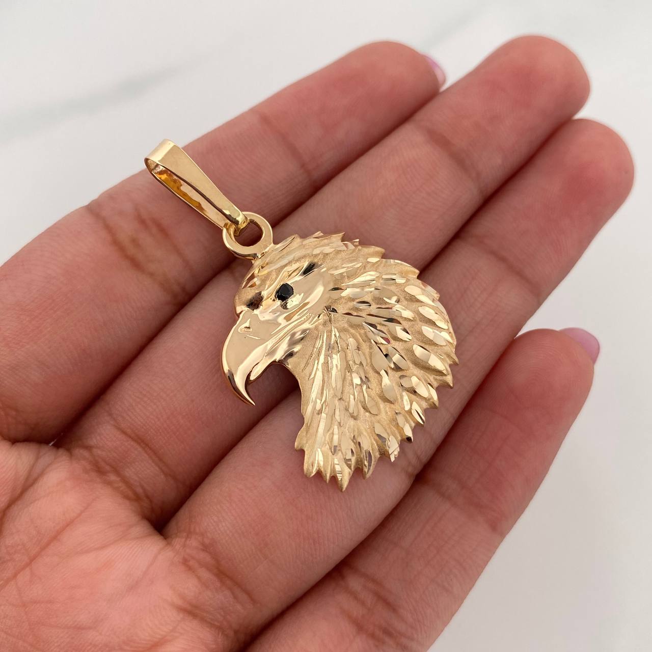 Dije Aguila 3.15 g / 1 1/2 in Oro Amarillo 18K