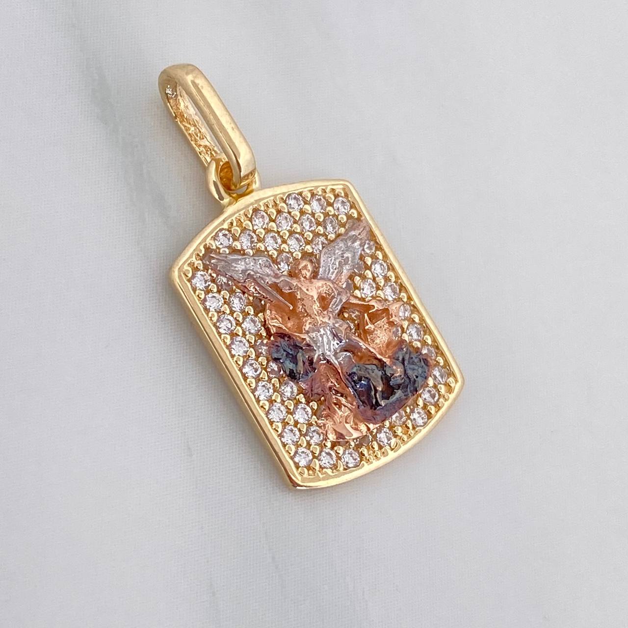 Pendant Plaque Saint Michael Archangel 2.3 g / 1 in Three Golds 18K