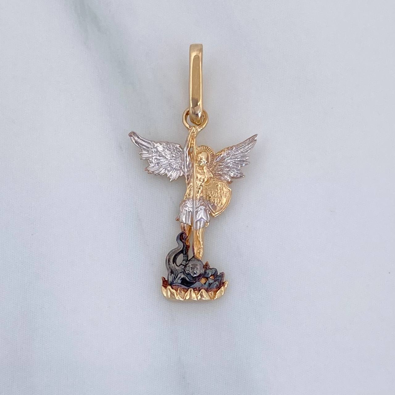 Pendant Saint Michael the Archangel 0.95 g / 1 in Three Golds 18K