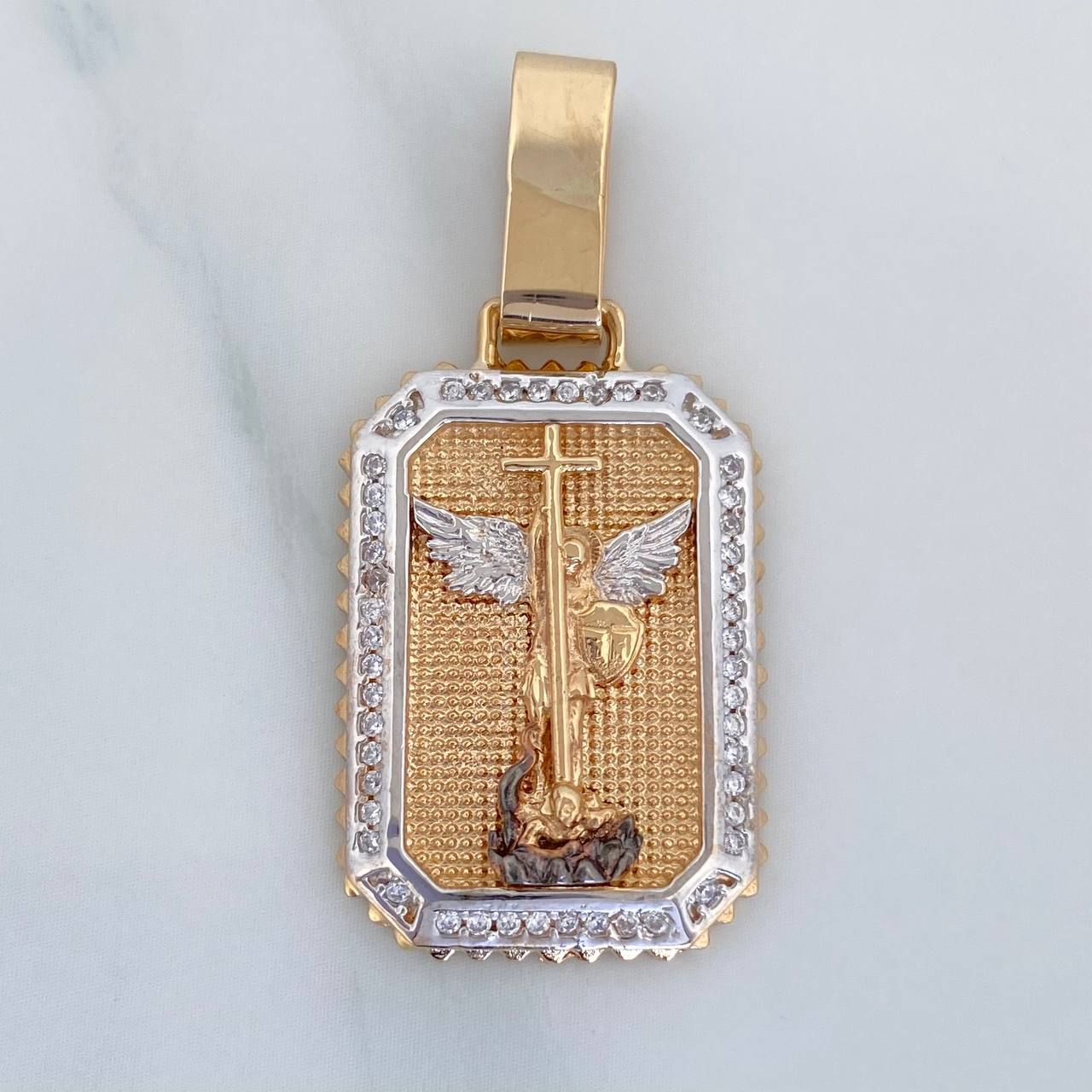 Pendant Plaque Saint Michael Archangel 5.4 g / 1 1/2 in Three Golds 18K
