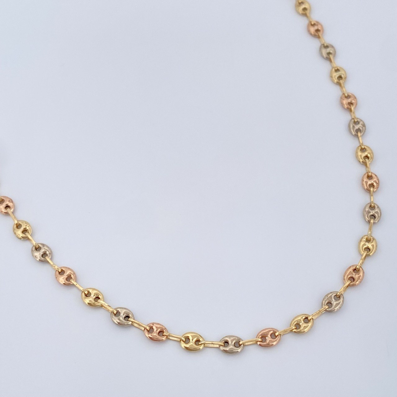 Cadena GC 6.1gr / 24 1/4 in / 3.1mm Tres Oros 18K %