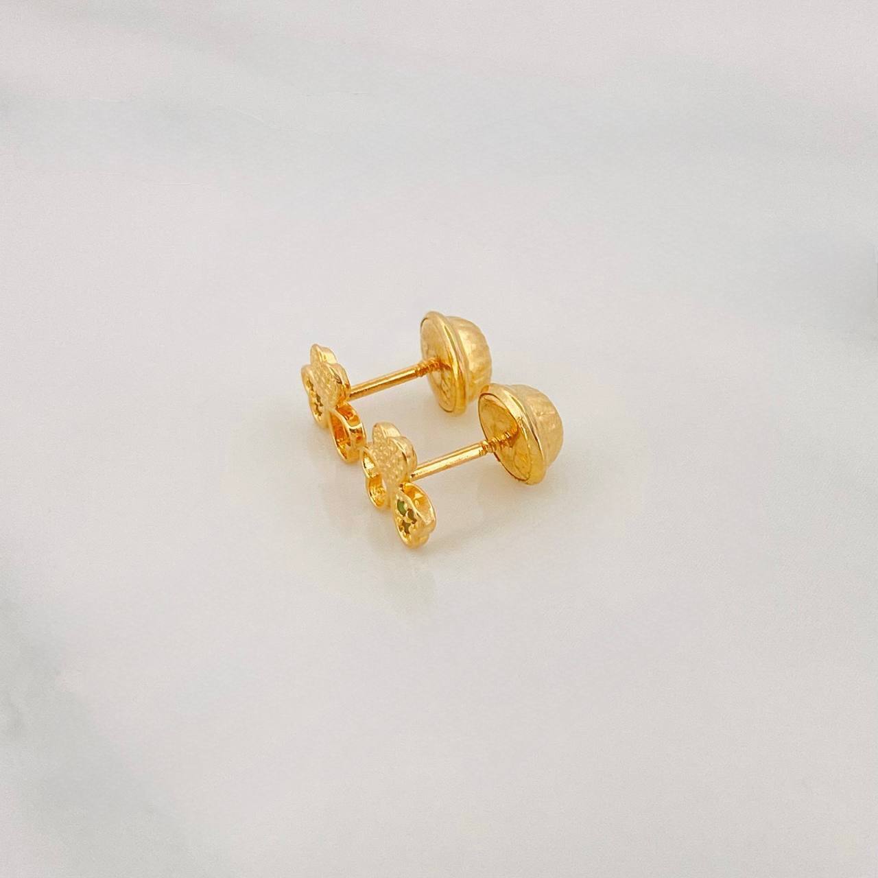 Heart Stud Earrings 0.75g / in / 6.22mm Yellow Gold 18K